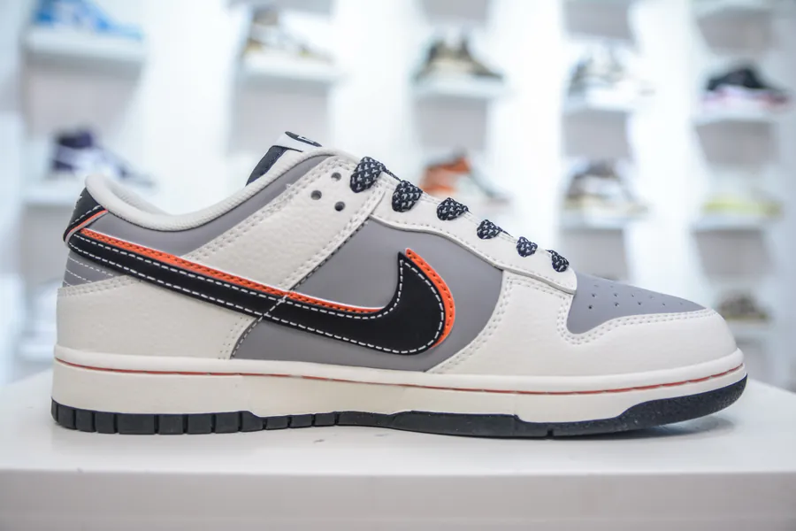 NIKE DUNK LOW Xiaomi Collaboration OG Edition