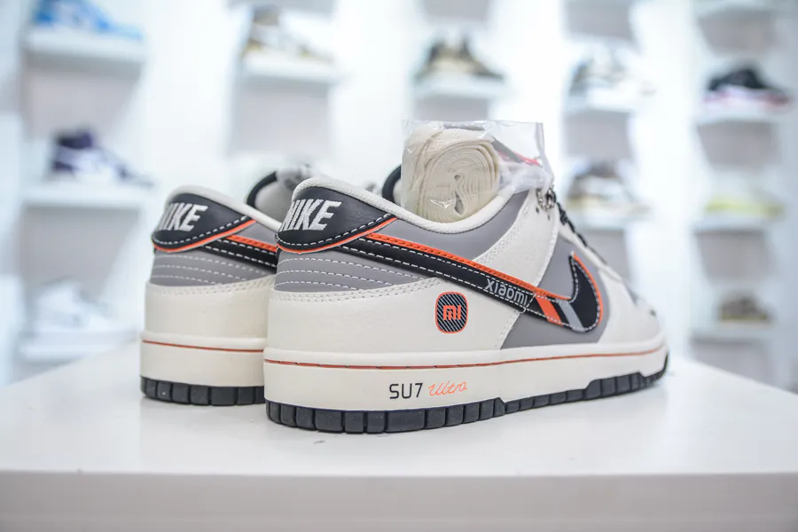NIKE DUNK LOW Xiaomi Collaboration OG Edition