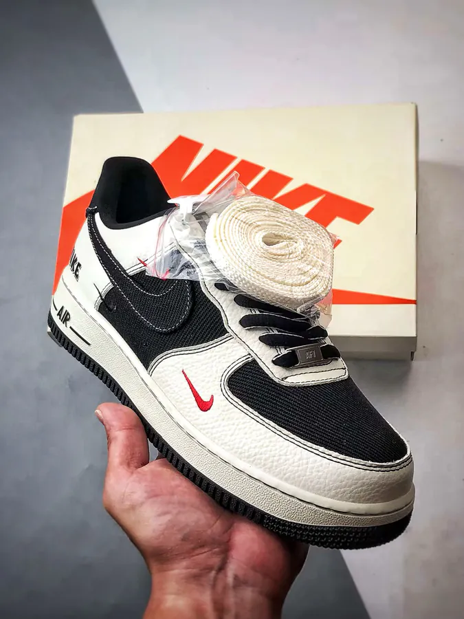 Air Force 1 07 Low Canvas Patchwork in Beige and Black