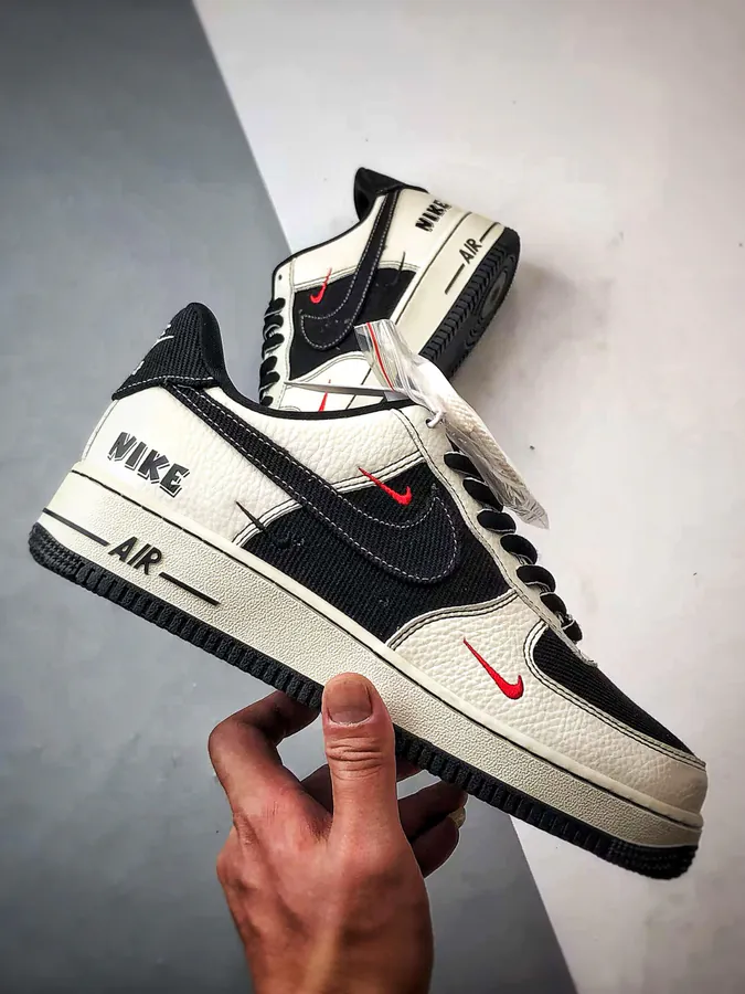 Air Force 1 07 Low Canvas Patchwork in Beige and Black