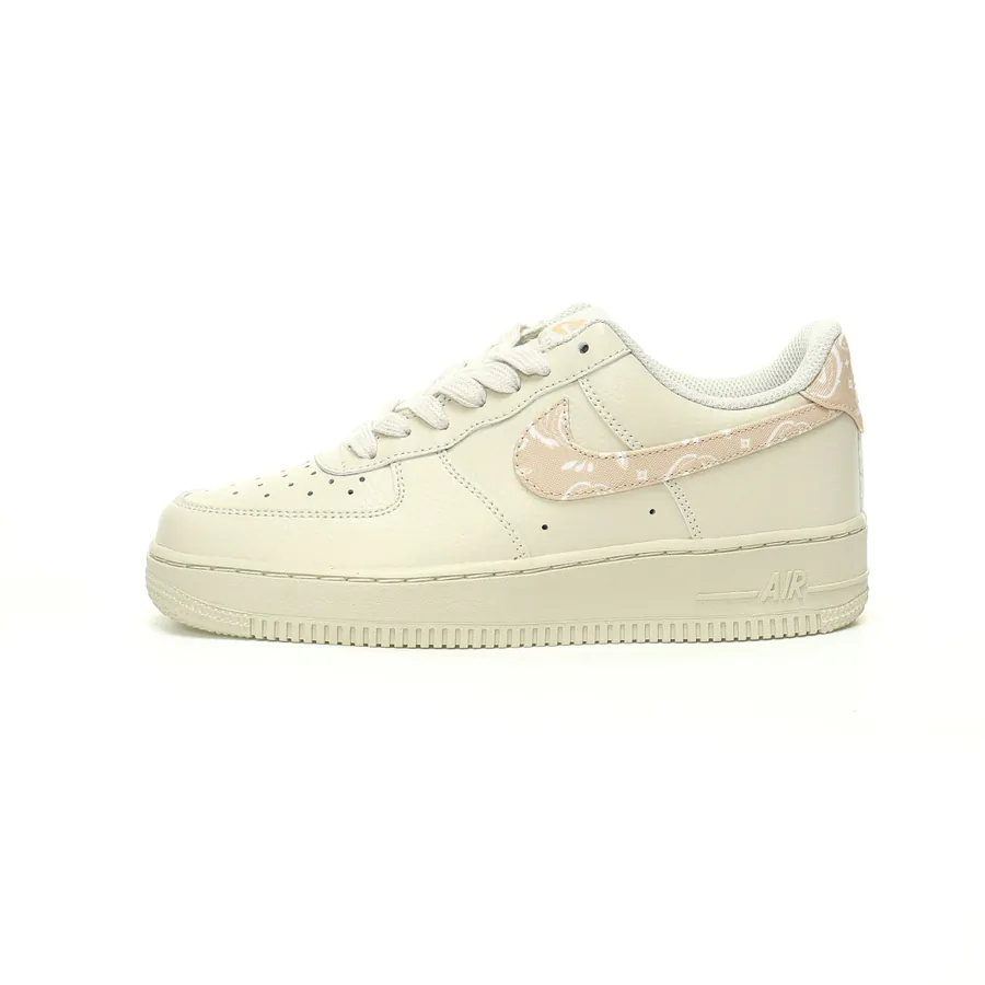 Air Force 1'07 Low in SandPink Paisley