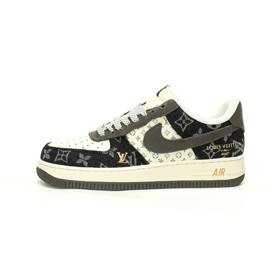 Louis Vuitton x Air Force 1 07 8 Low Monogram Classic Sneaker