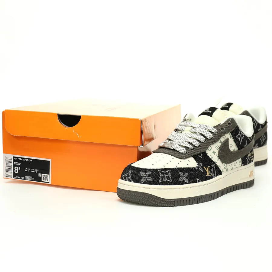 Louis Vuitton x Air Force 1 07 8 Low Monogram Classic Sneaker