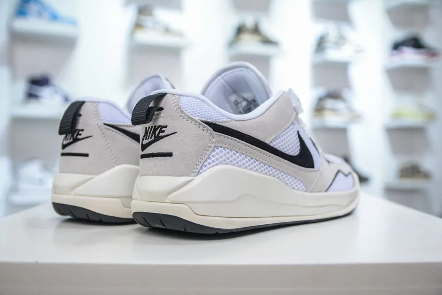 Jordan NK Air Jordan CMFT Era Retro Sneaker