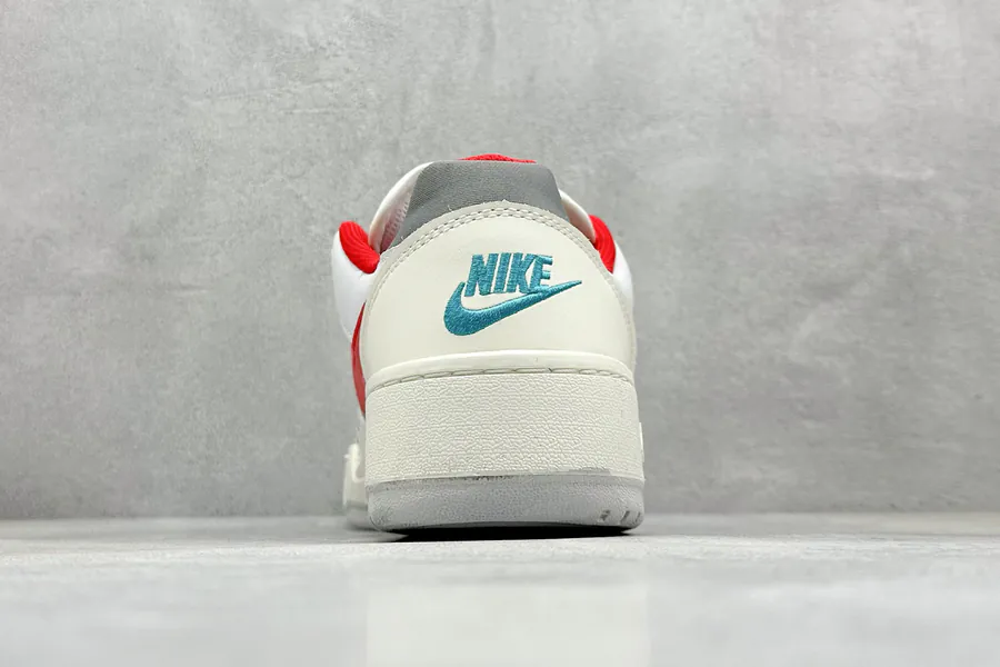 Nike Full Force Low Retro Style Sneaker