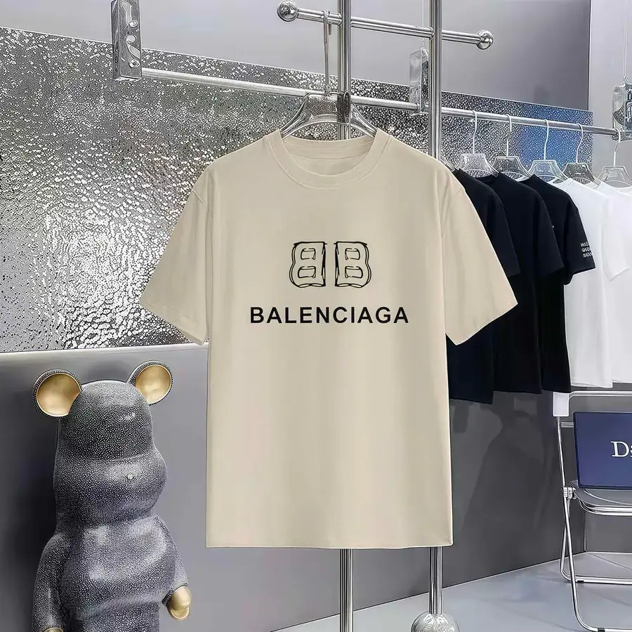 Balenciaga Paris Print Round Neck Short Sleeve T Shirt