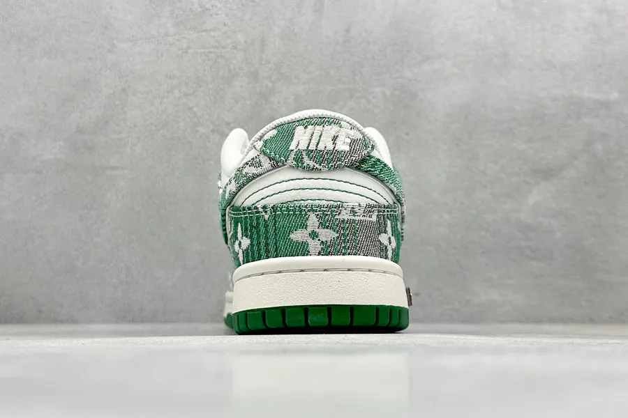 SC Version Nike SB Dunk Low LV Collaboration Gray Green Denim
