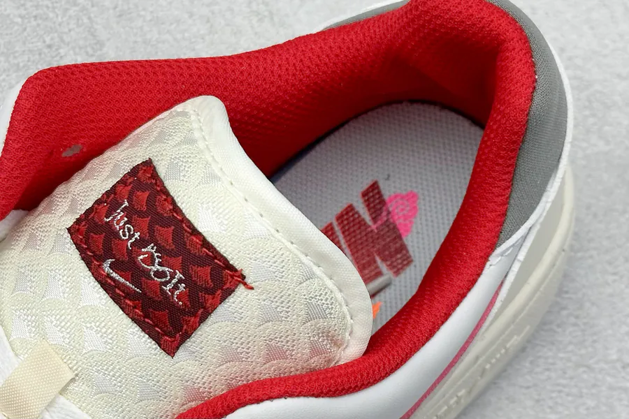Nike Full Force Low Retro Style Sneaker