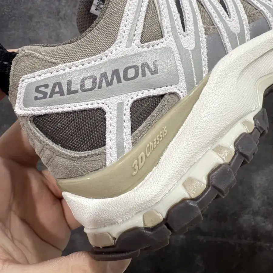 SL300320 Exclusive Original Outdoor Sneaker