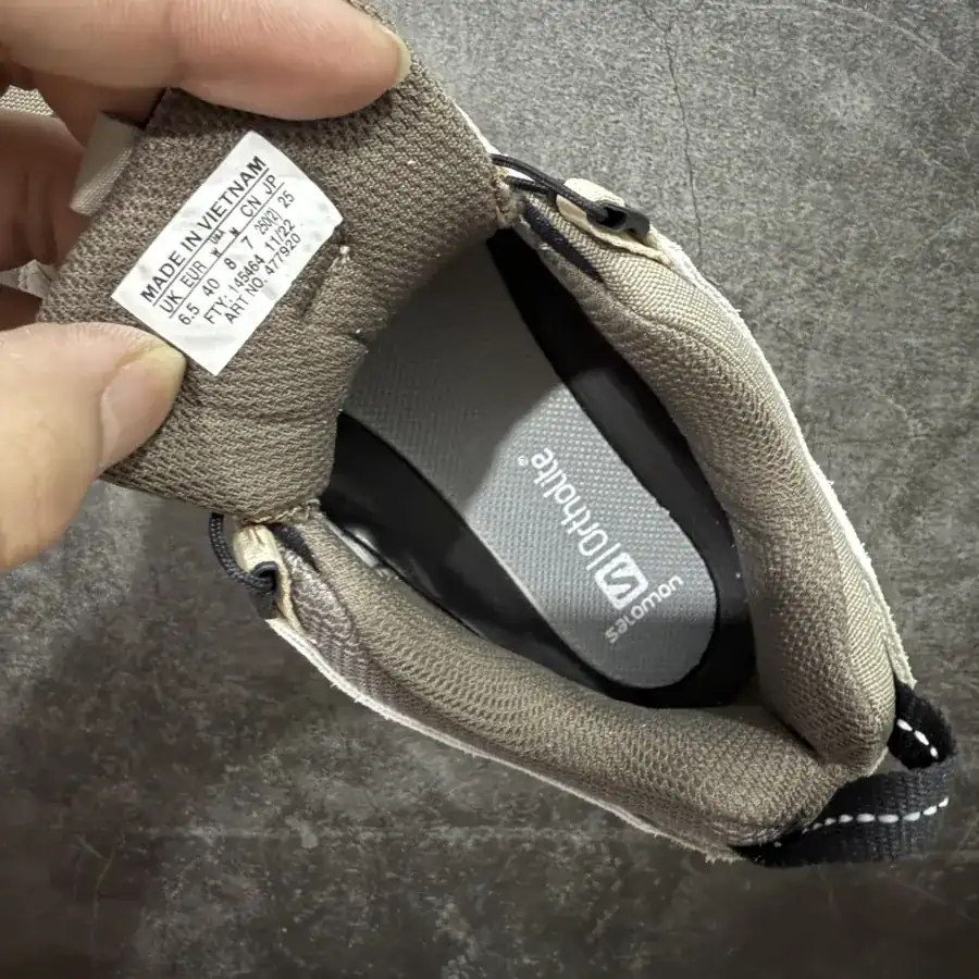 SL300320 Exclusive Original Outdoor Sneaker