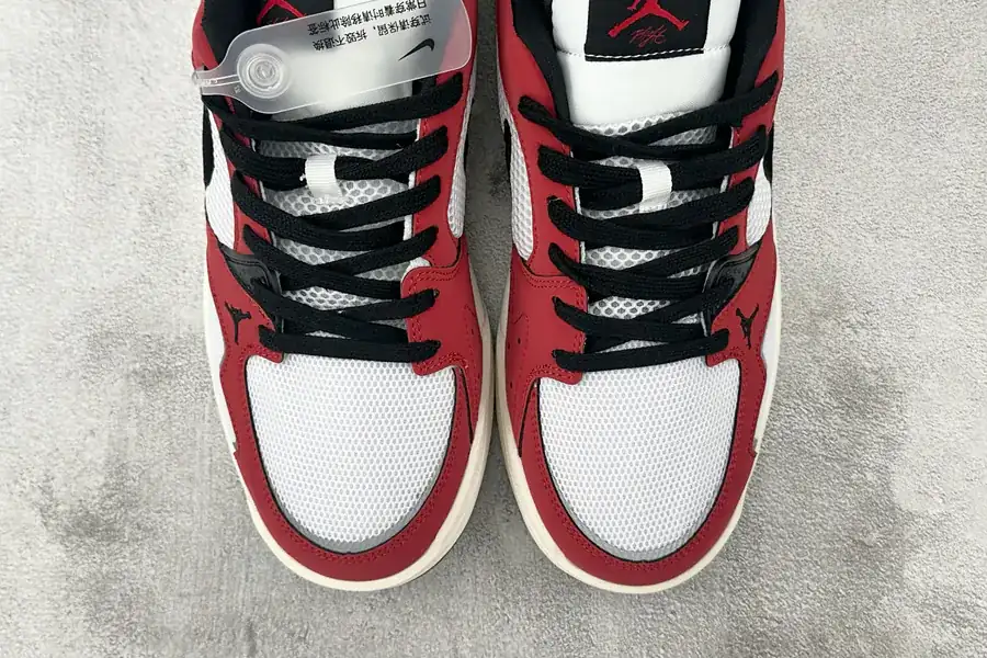 Jordan CMFT Era Chicago White Red