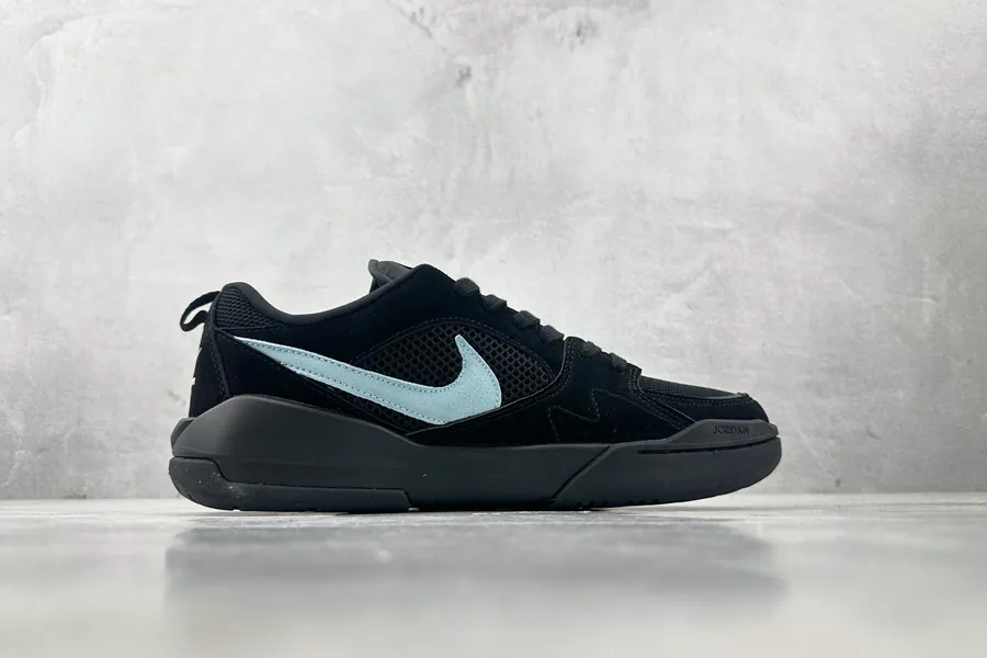Jordan CMFT Era Black