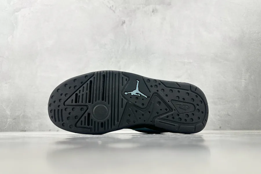 Jordan CMFT Era Black