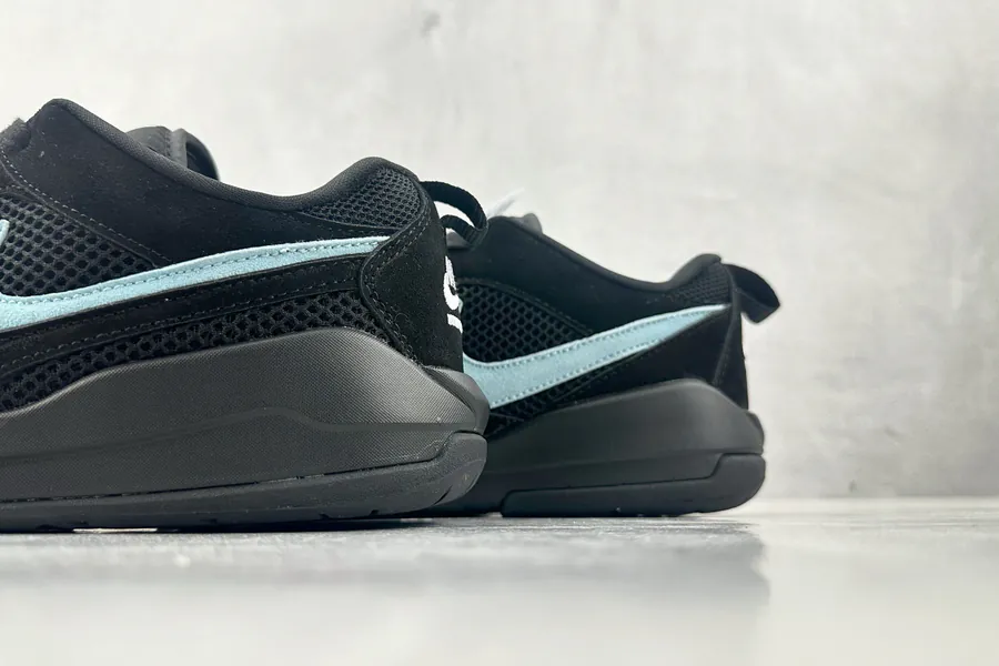 Jordan CMFT Era Black