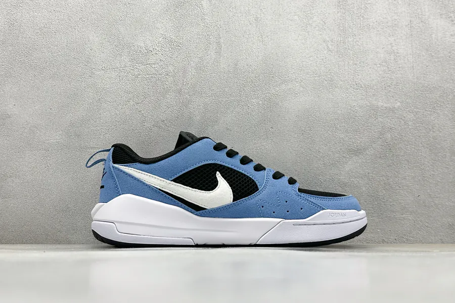 Jordan NK Air Jordan CMFT Era Retro Sneaker