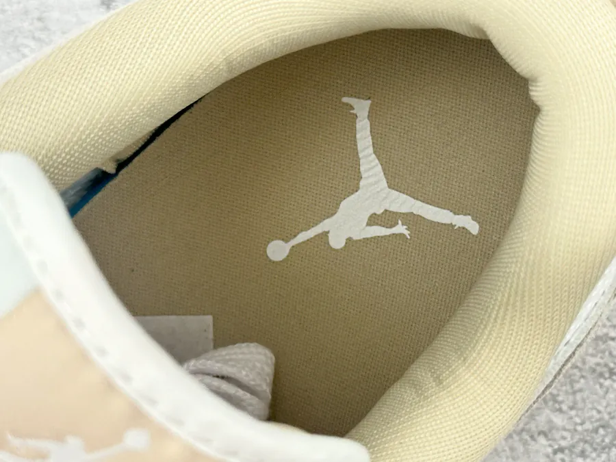 Jordan CMFT Era Bucket Bag