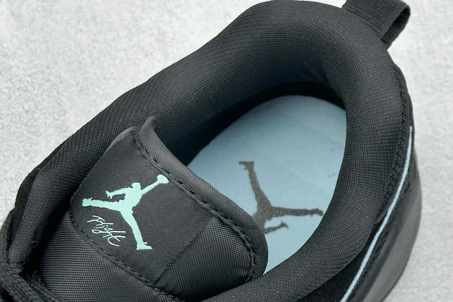 Jordan NK Air Jordan CMFT Era Retro Sneaker