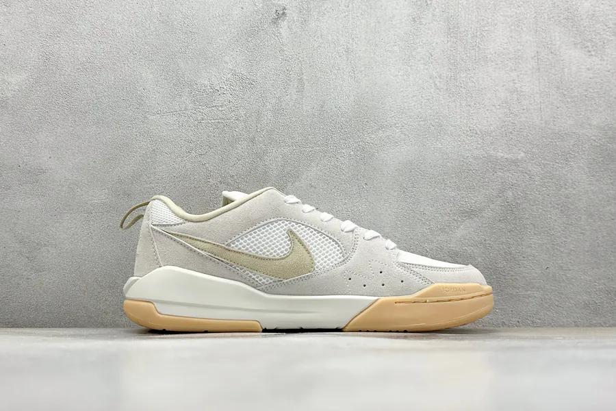 Jordan NK Air Jordan CMFT Era Retro Sneaker