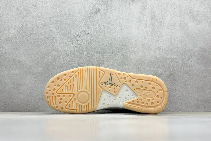 Jordan NK Air Jordan CMFT Era Retro Sneaker