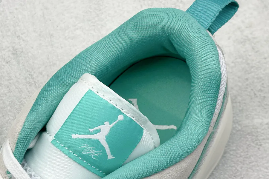 Jordan NK Air Jordan CMFT Era Retro Sneaker