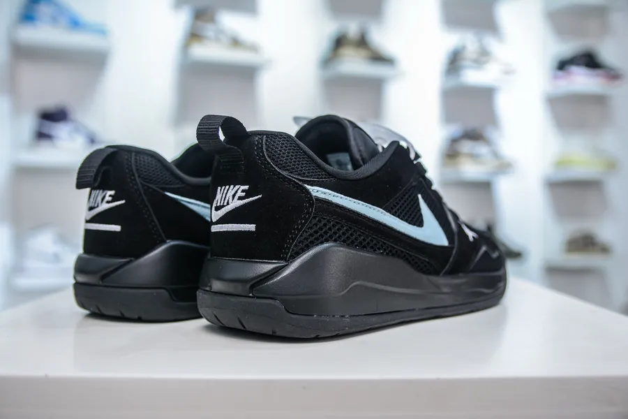 Jordan NK Air Jordan CMFT Era Retro Sneaker