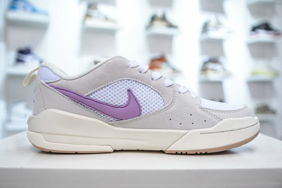 Jordan NK Air Jordan CMFT Era Retro Sneaker