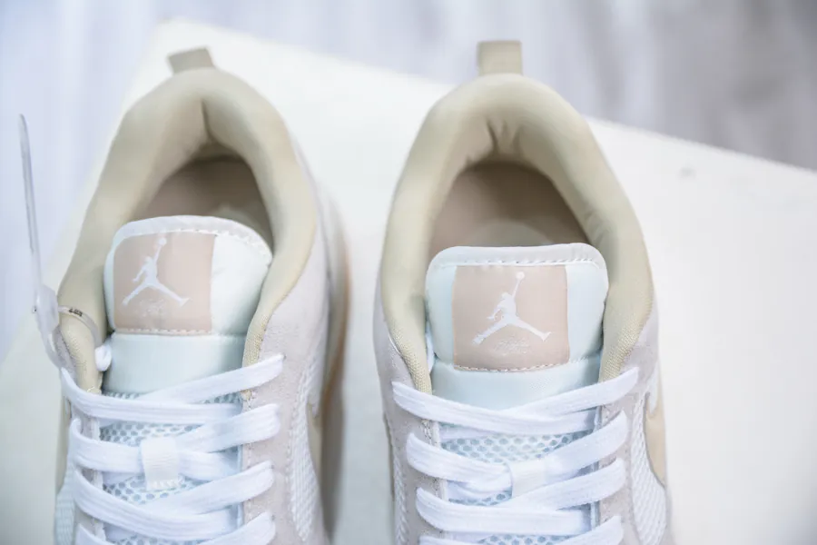 Jordan NK Air Jordan CMFT Era Retro Sneaker
