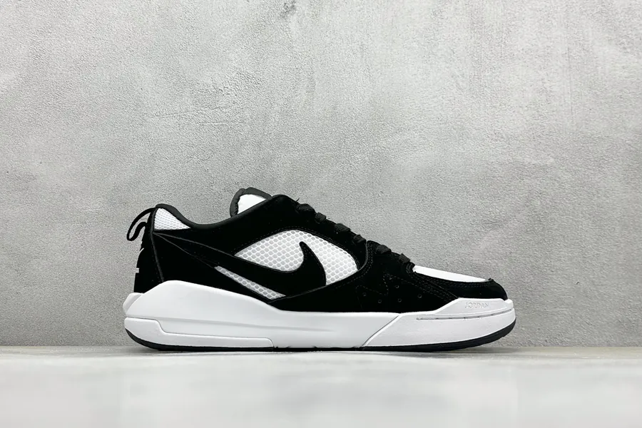 Jordan NK Air Jordan CMFT Era Retro Sneaker