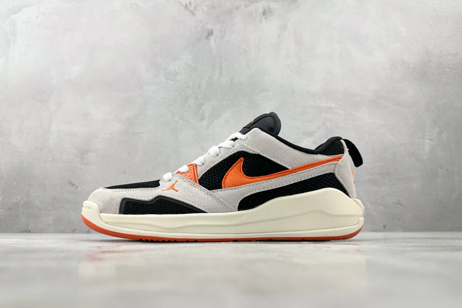 Jordan CMFT Era Black Orange