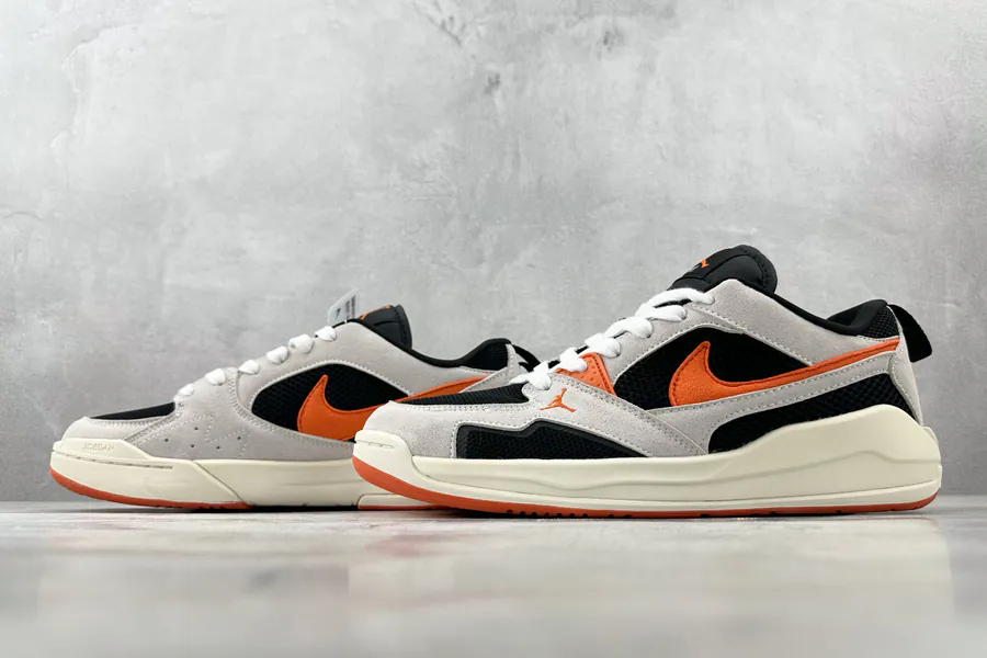 Jordan CMFT Era Black Orange