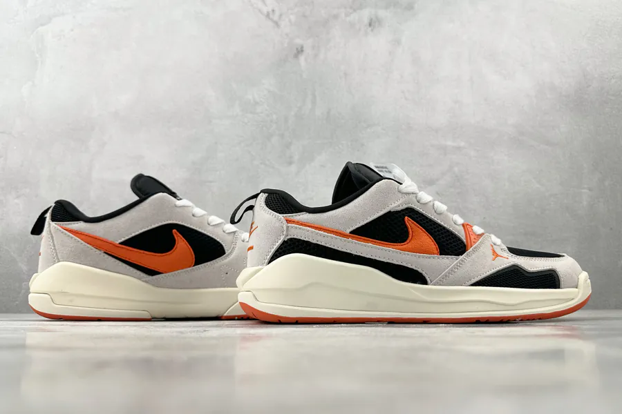 Jordan CMFT Era Black Orange