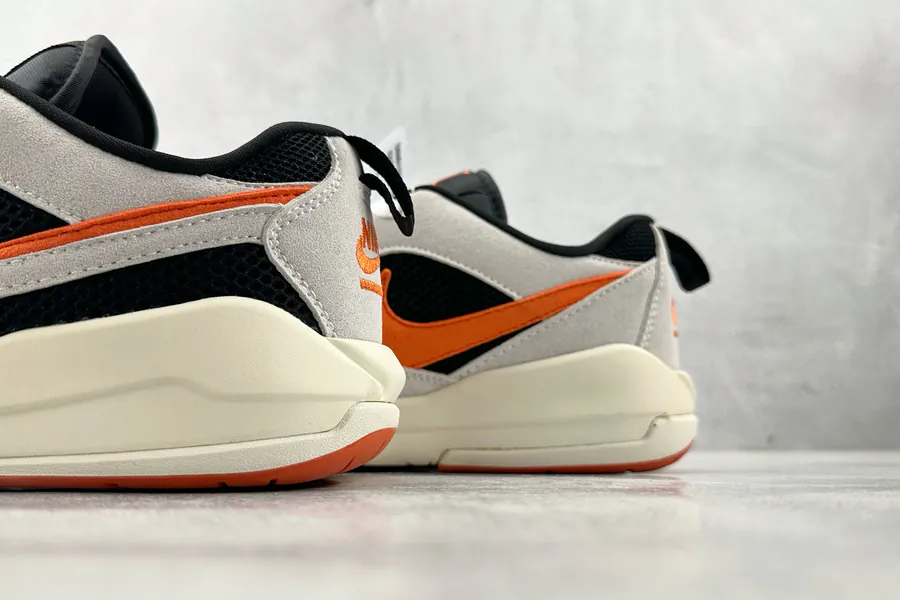 Jordan CMFT Era Black Orange
