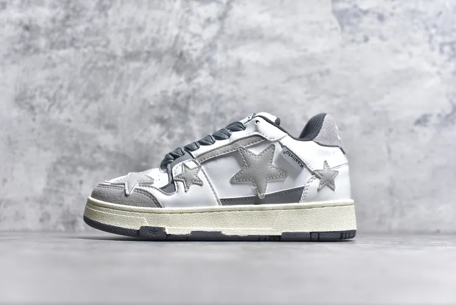 KAALIXTO Retro Vintage Starry Casual Low Top Sneakers