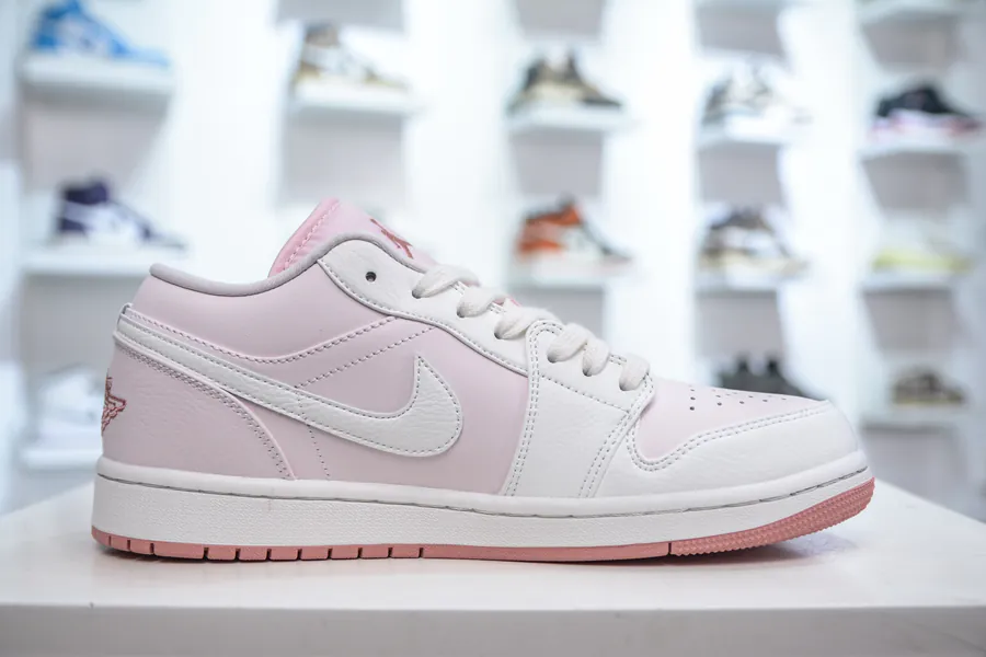 Air Jordan 1 Low IH0823 611