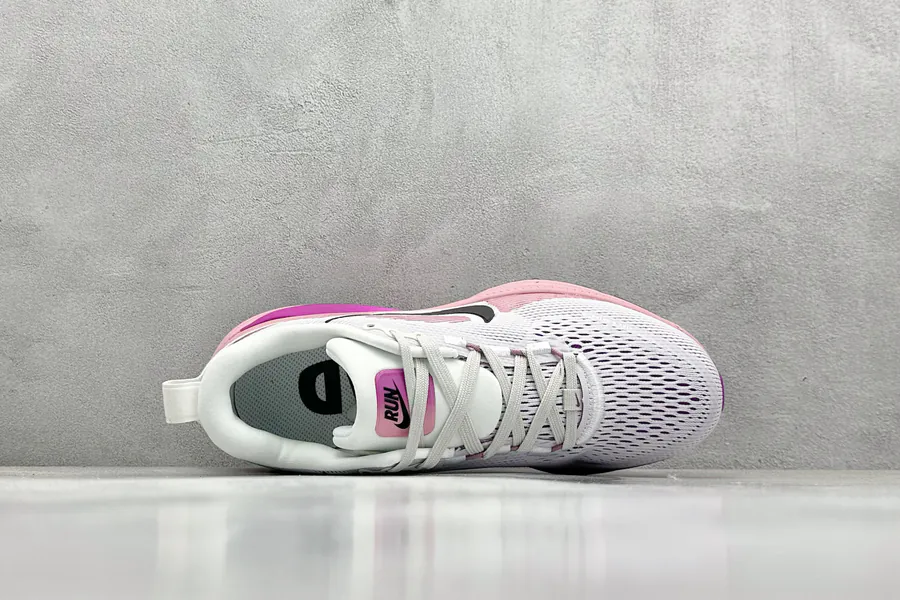 Nike NK Zoom VOMERO 18 Lightweight Running Shoes