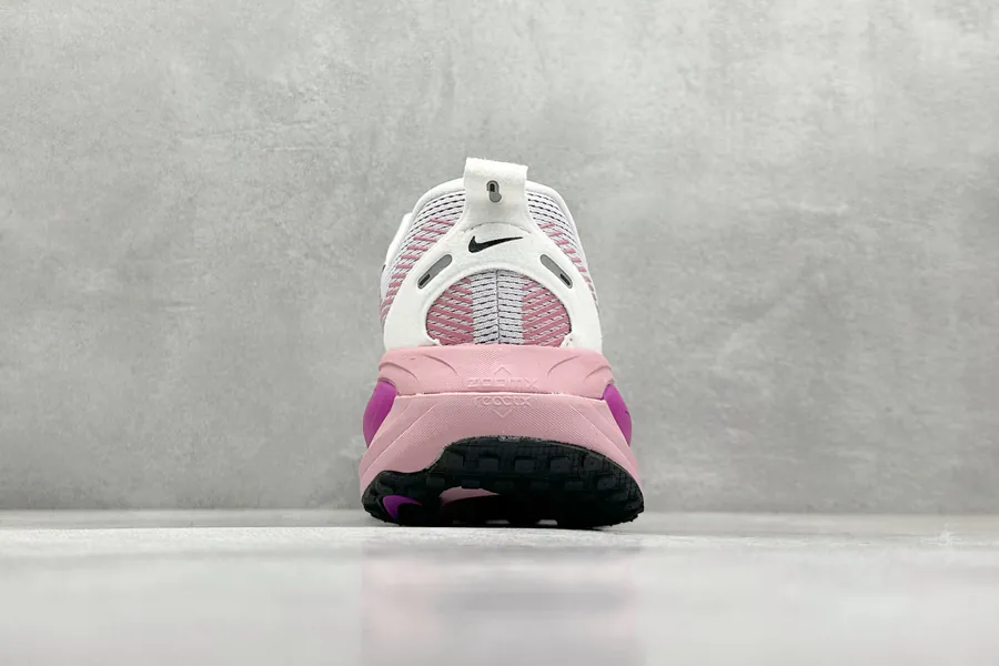 Nike NK Zoom VOMERO 18 Lightweight Running Shoes