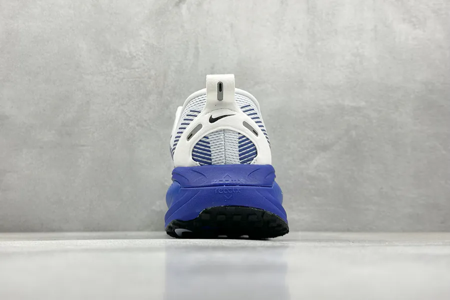Nike NK Zoom VOMERO 18 Lightweight Running Shoes