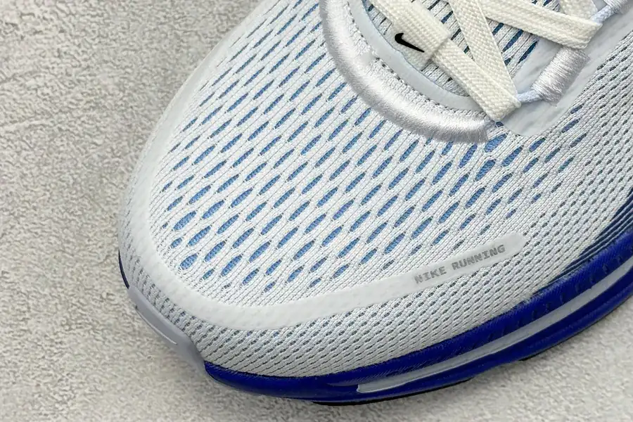 Nike NK Zoom VOMERO 18 Lightweight Running Shoes