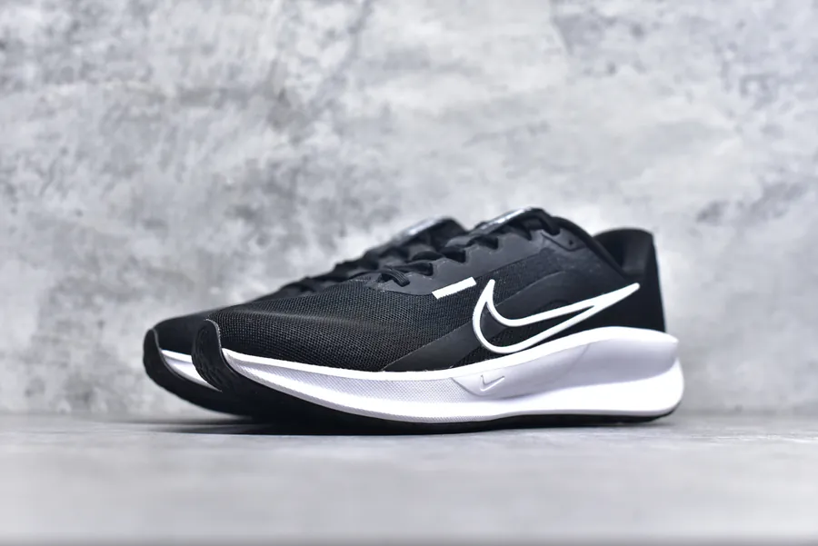 Nike Downshifter 13 Wide Runway Collection Running Shoes