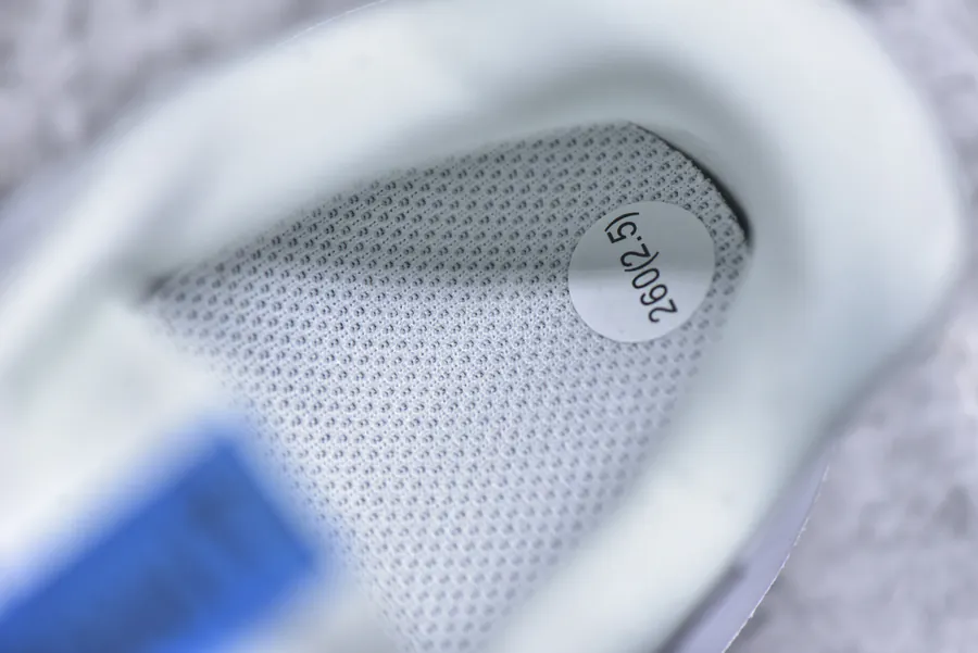 Nike Revolution 13 Wide Running Shoes