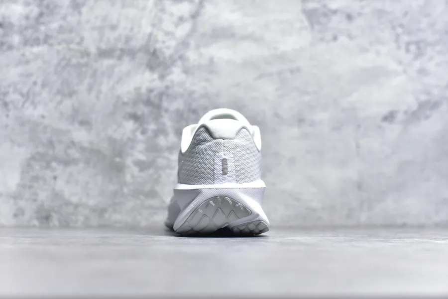 Nike Downshifter 13 Wide Running Shoes for Casual and Performance Runners