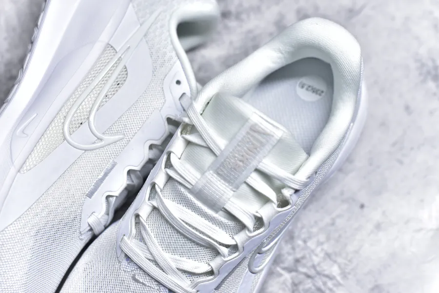Nike Downshifter 13 Wide Running Shoes for Casual and Performance Runners
