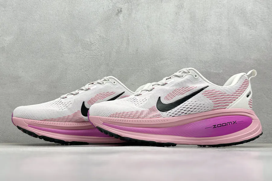 Nike NK Zoom VOMERO 18 Lightweight Running Shoes