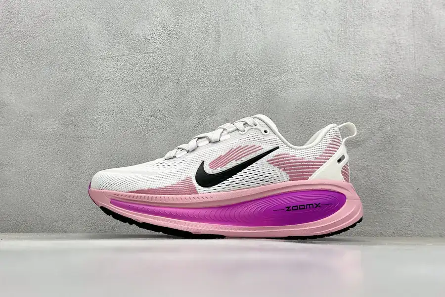 Nike NK Zoom VOMERO 18 Lightweight Running Shoes