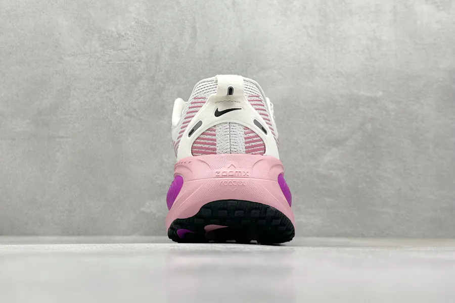 Nike NK Zoom VOMERO 18 Lightweight Running Shoes