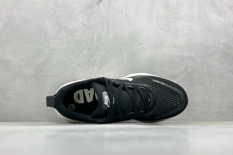 Nike NK Zoom VOMERO 18 Lightweight Running Shoes
