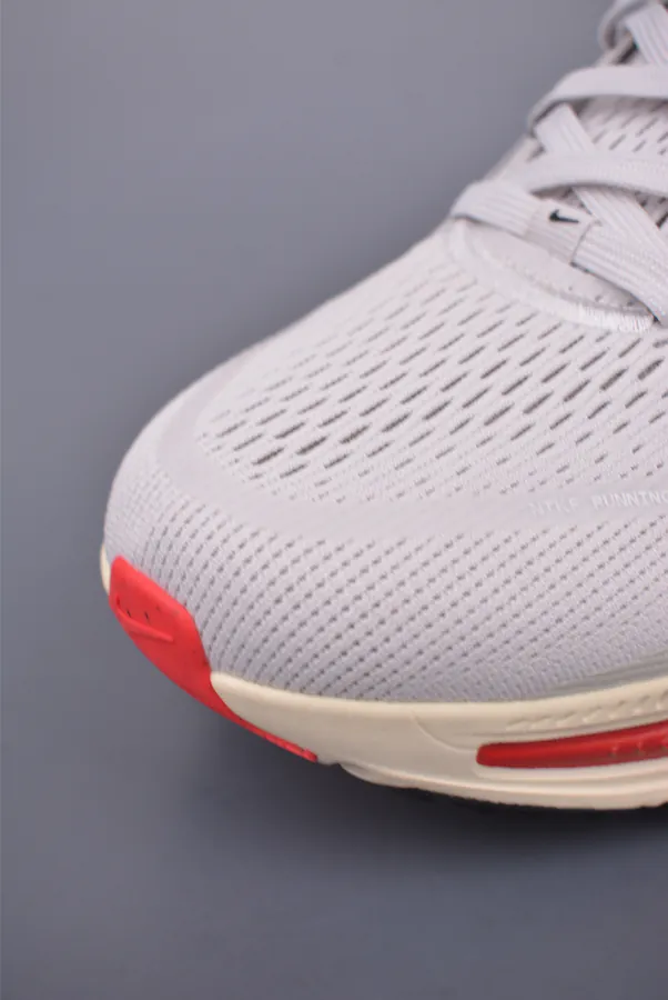 Nike Air Zoom Vomero 18 Premium Running Shoes