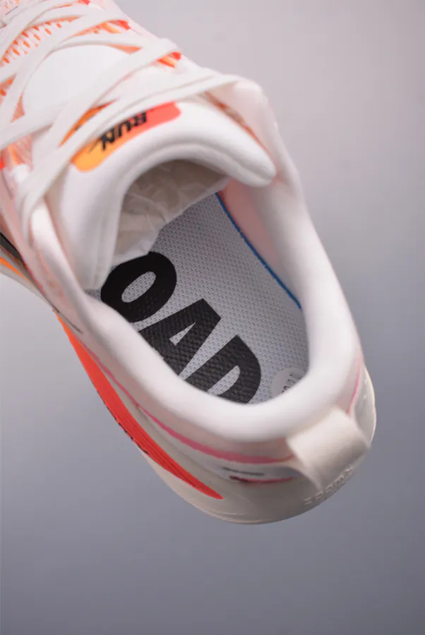 Nike Air Zoom Vomero 18 Premium Running Shoes