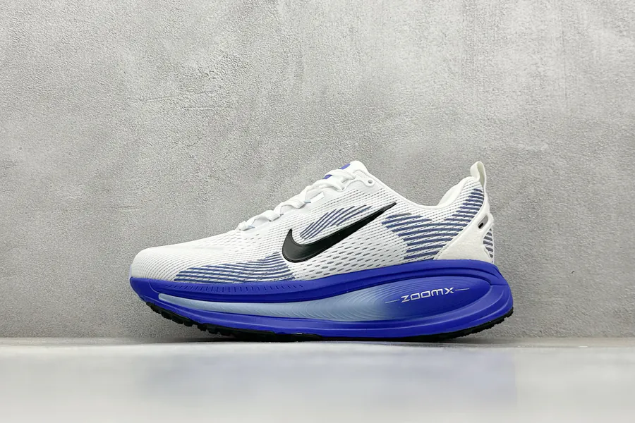 Nike NK Zoom VOMERO 18 Lightweight Running Shoes