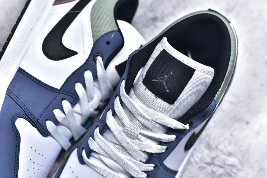 K Version Air Jordan AJ1 Low in Blue White Brown